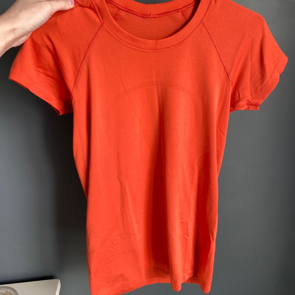 Lululemon Swiftly tech short sleeve